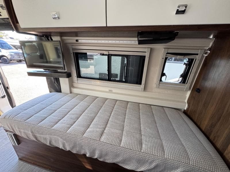 2024 Winnebago 2024 Winnebago Travato - thumbnail 11