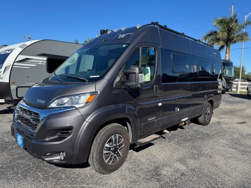 2024 Winnebago 2024 Winnebago Travato - thumbnail 3