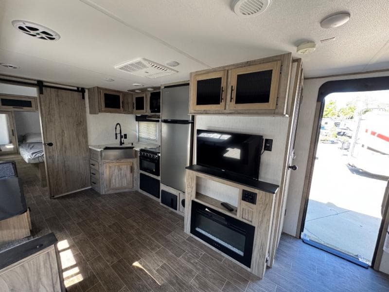 2020 Cherokee Alpha Wolf 2020 Cherokee Alpha Wolf ALPHA WOLF - thumbnail 19