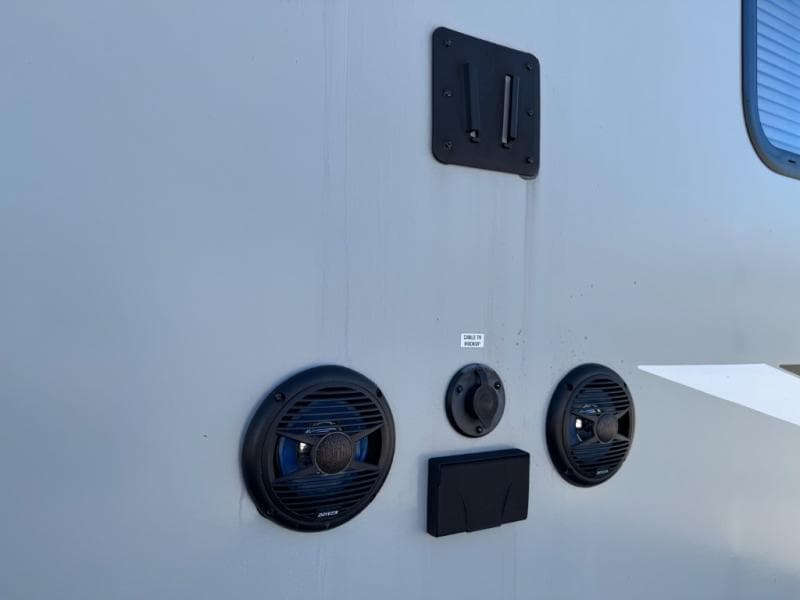 2020 Cherokee Alpha Wolf 2020 Cherokee Alpha Wolf ALPHA WOLF - thumbnail 5