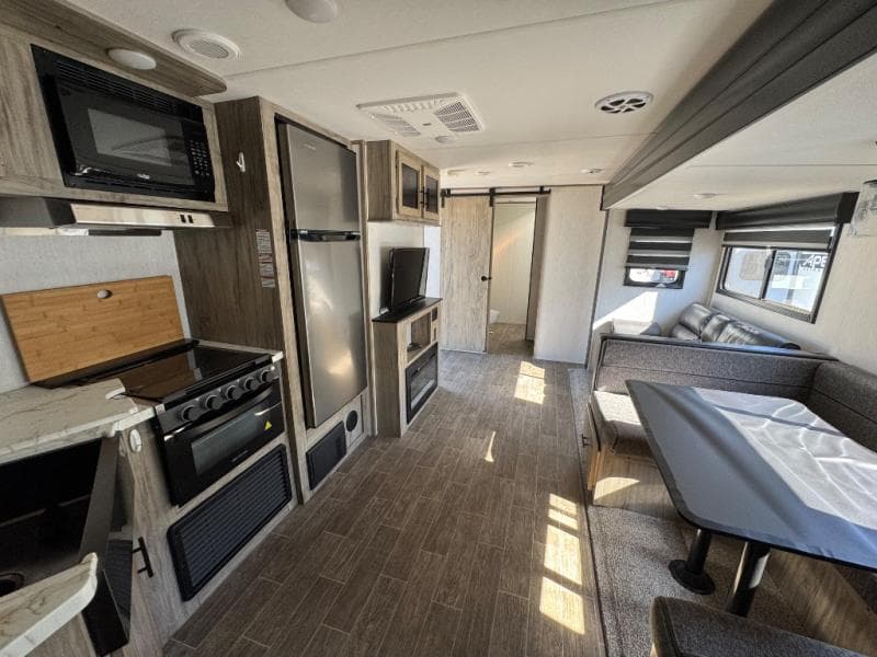 2020 Cherokee Alpha Wolf 2020 Cherokee Alpha Wolf ALPHA WOLF - thumbnail 7