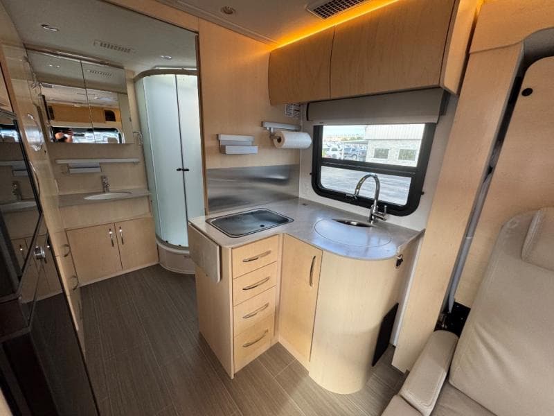 2022 Leisure Travel Vans 2022 Leisure Travel Vans Unity - thumbnail 14