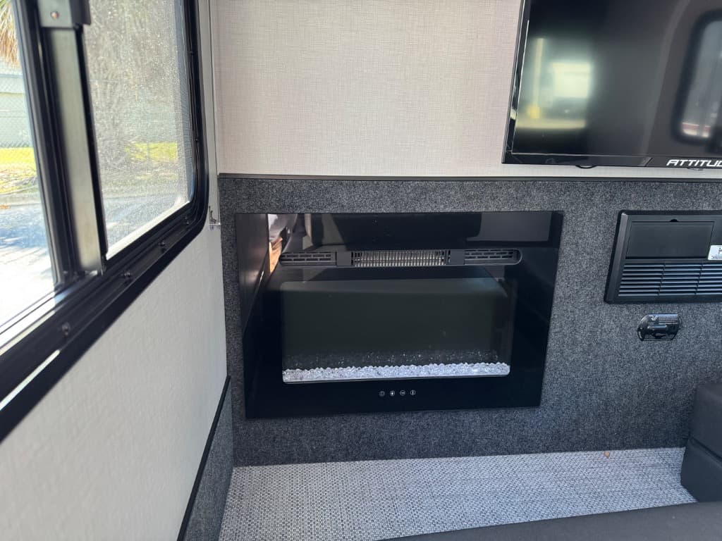 2023 inTech RV 2023 inTech RV LUNA - thumbnail 13