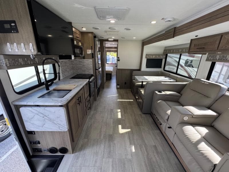 2025 Forest River 2025 Forest River FR3 - thumbnail 7