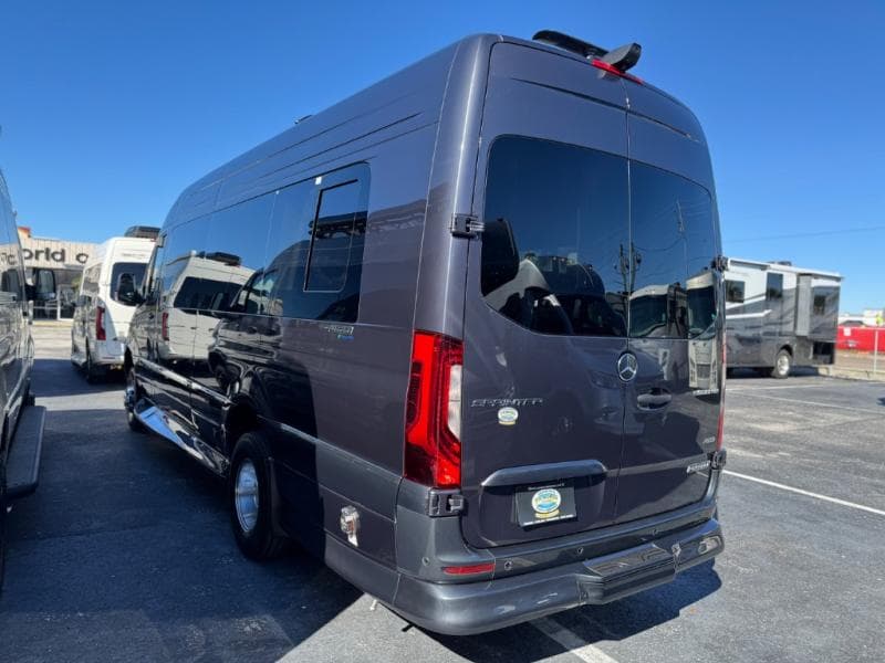 2026 Midwest Automotive Designs 2026 Midwest Automotive Designs Passage - thumbnail 4