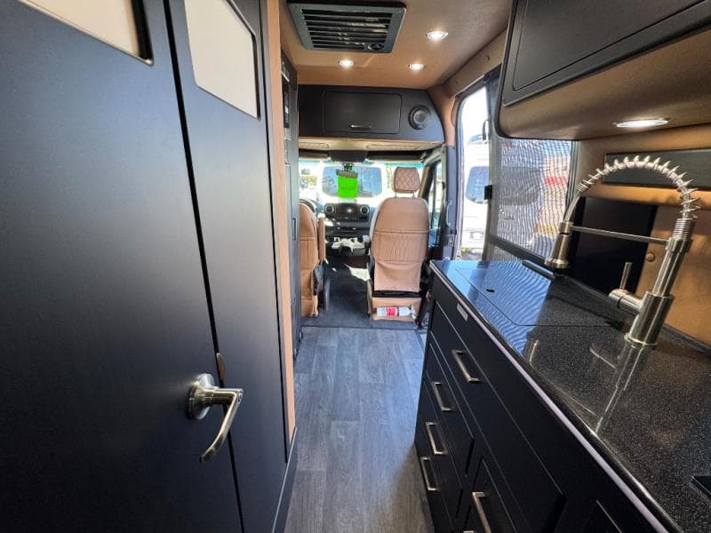 2026 Midwest Automotive Designs 2026 Midwest Automotive Designs Passage - thumbnail 8