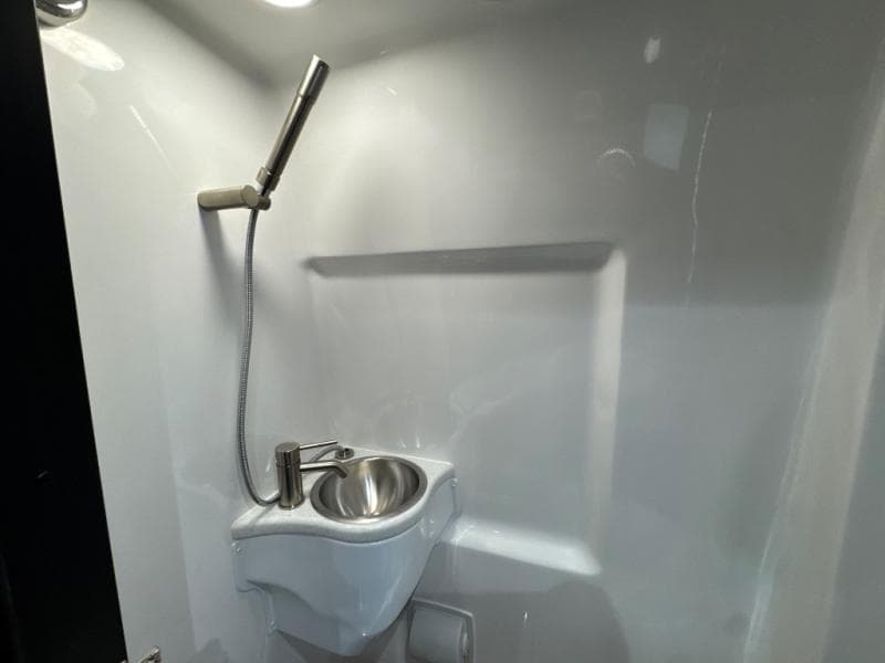 2026 Midwest Automotive Designs 2026 Midwest Automotive Designs Passage - thumbnail 18