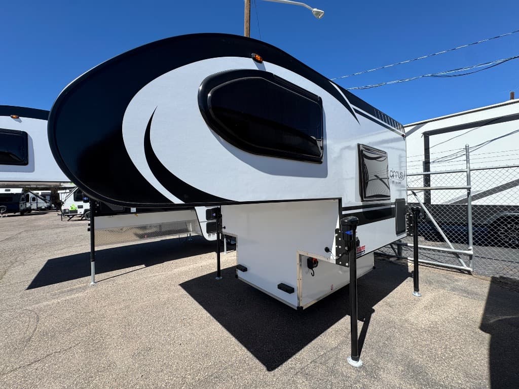 2026 nuCamp 2026 nuCamp Cirrus - thumbnail 3