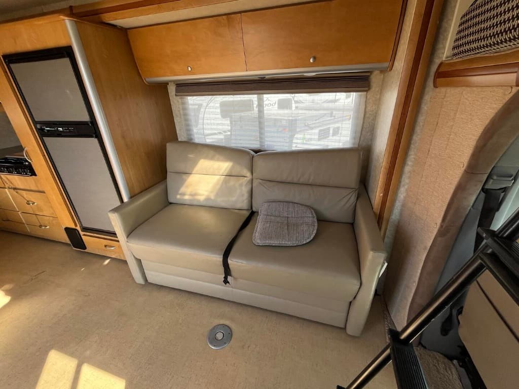 2010 Itasca 2010 Itasca Navion - thumbnail 8