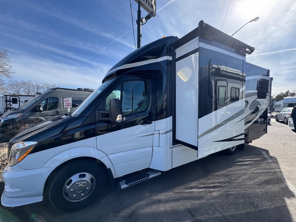 2018 Renegade RV 2018 Renegade RV Vienna - thumbnail 3