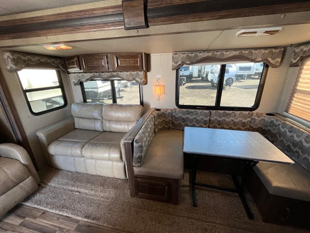 2017 Keystone RV 2017 Keystone RV Cougar - thumbnail 10