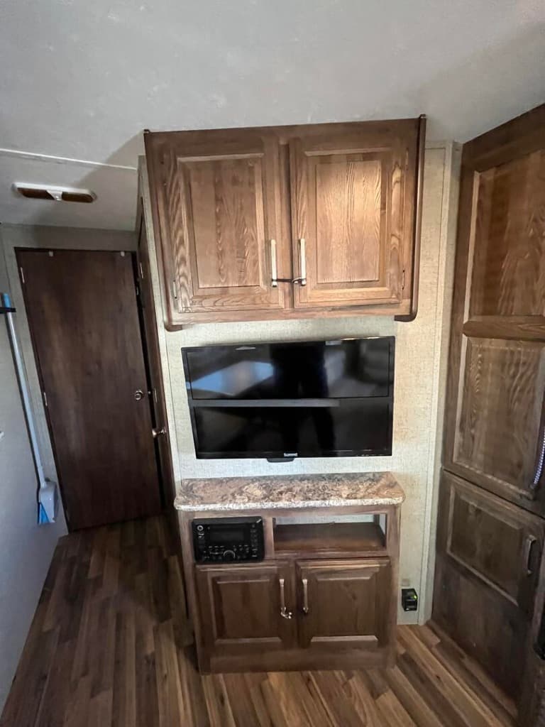 2017 Keystone RV 2017 Keystone RV Cougar - thumbnail 15