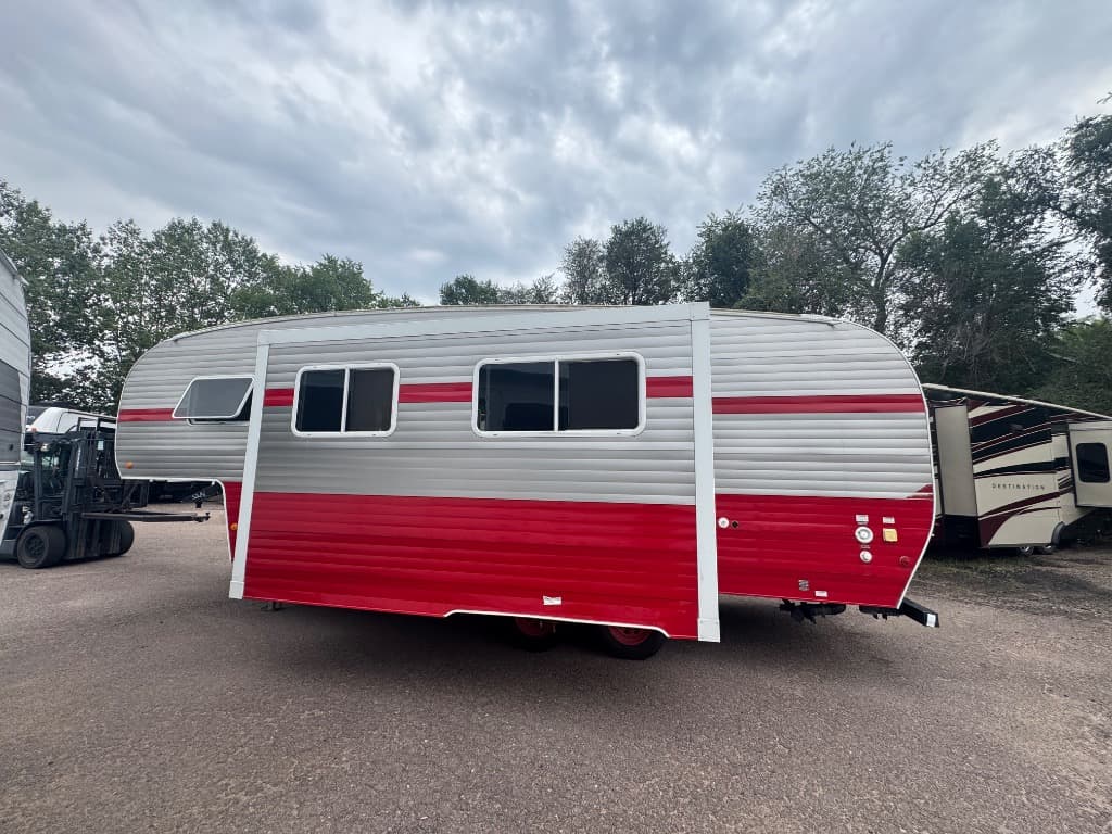 2017 Riverside RV 2017 Riverside RV Retro - thumbnail 3