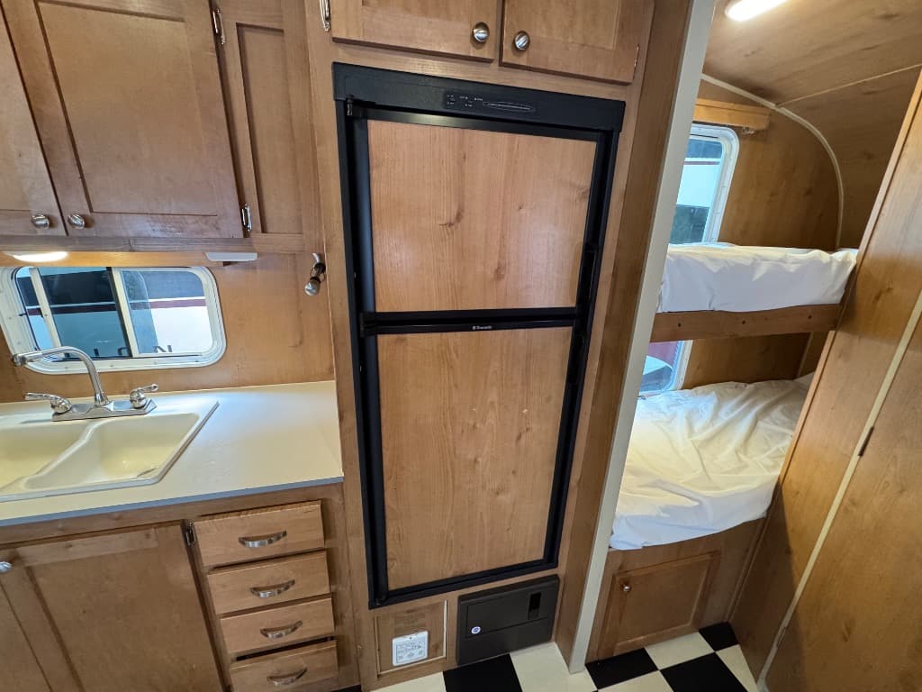 2017 Riverside RV 2017 Riverside RV Retro - thumbnail 9