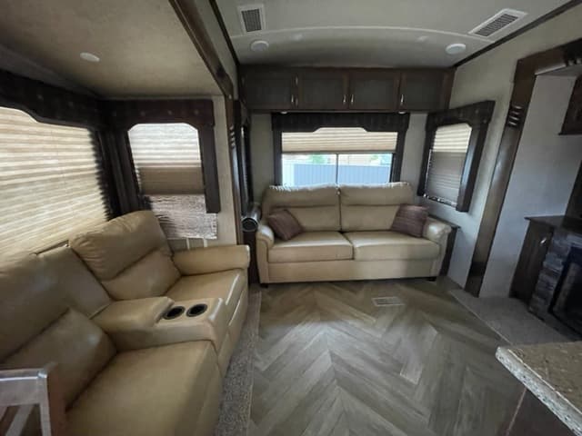 2017 Forest River 2017 Forest River Cedar Creek - thumbnail 7