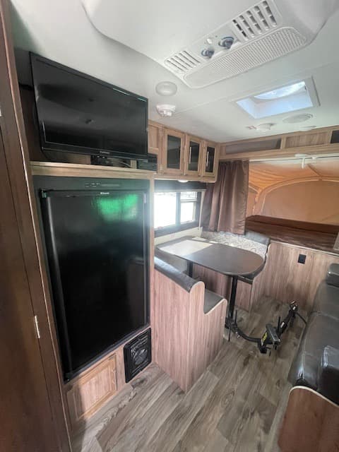 2018 Jayco 2018 Jayco Jay Feather - thumbnail 8