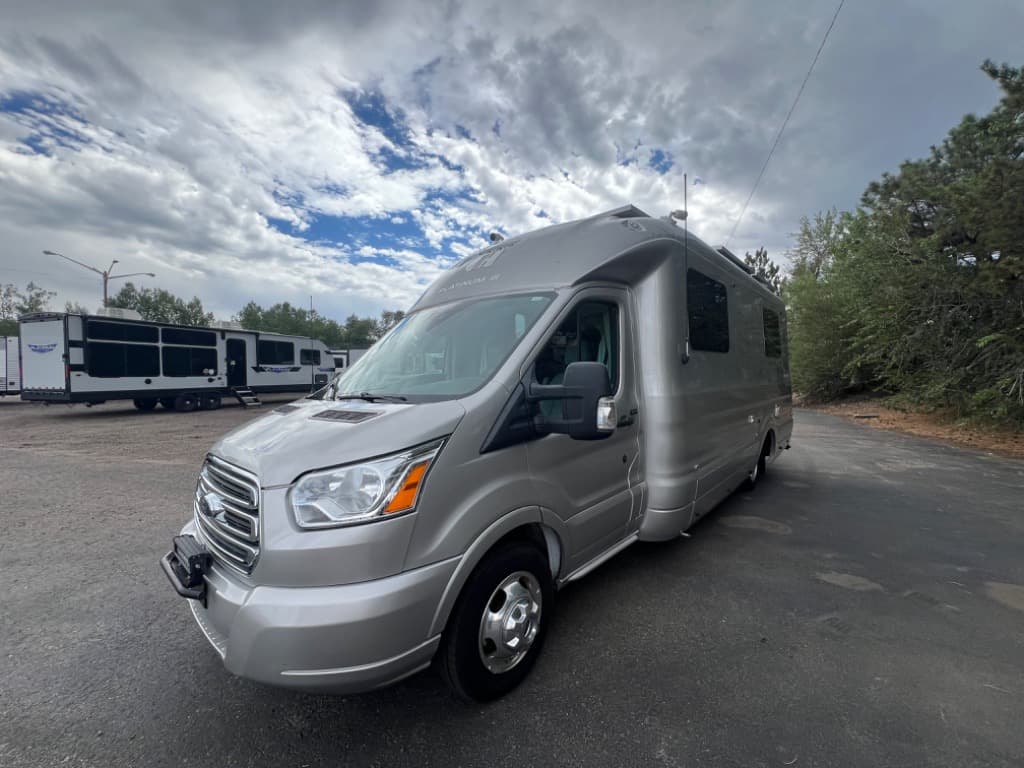 2018 Coach House 2018 Coach House Platinum III - thumbnail 3