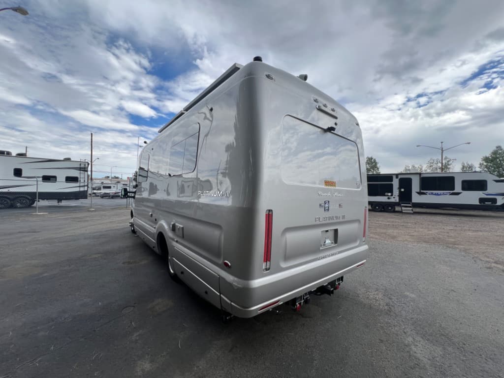 2018 Coach House 2018 Coach House Platinum III - thumbnail 4