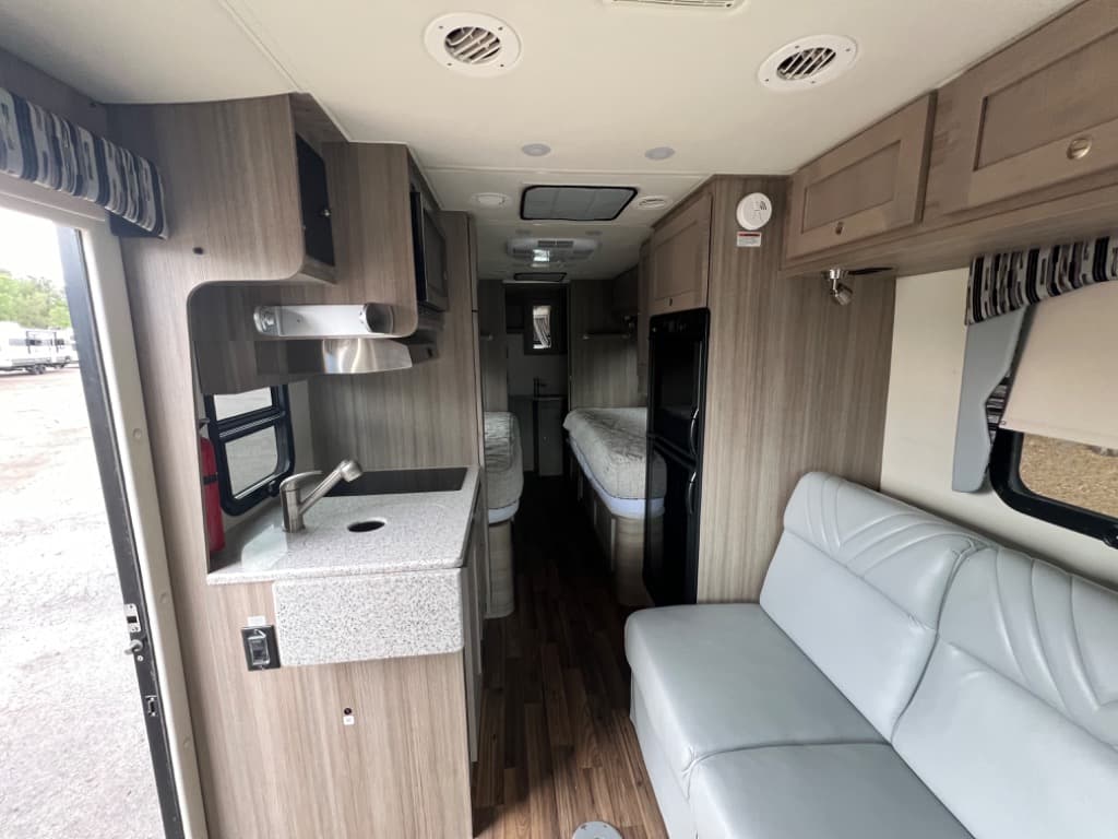 2018 Coach House 2018 Coach House Platinum III - thumbnail 7