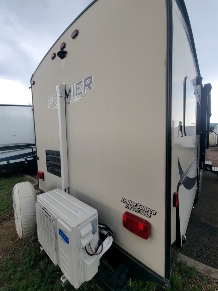 2019 Keystone RV 2019 Keystone RV Premier Ultra Lite - thumbnail 5