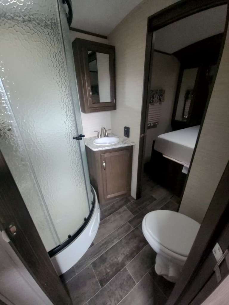 2019 Keystone RV 2019 Keystone RV Premier Ultra Lite - thumbnail 13