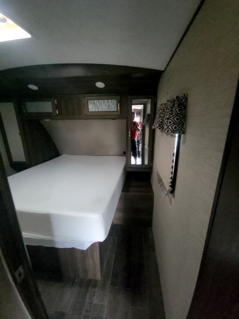 2019 Keystone RV 2019 Keystone RV Premier Ultra Lite - thumbnail 15
