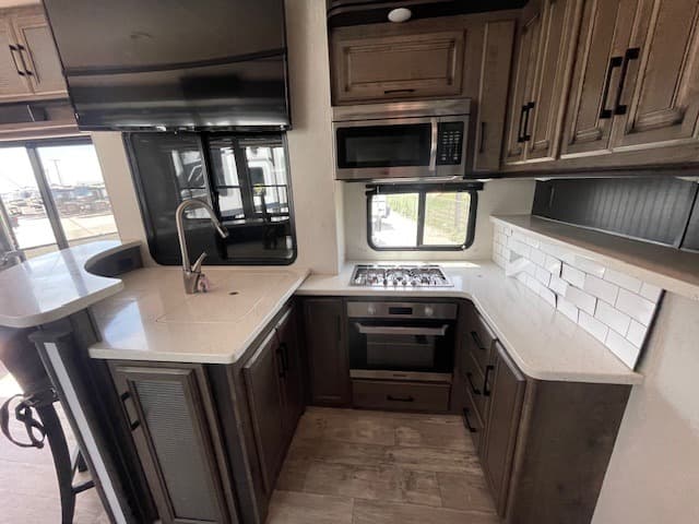 2019 Heartland RV 2019 Heartland RV Cyclone - thumbnail 13