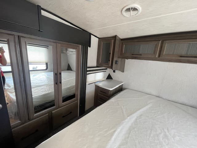 2019 Heartland RV 2019 Heartland RV Cyclone - thumbnail 15