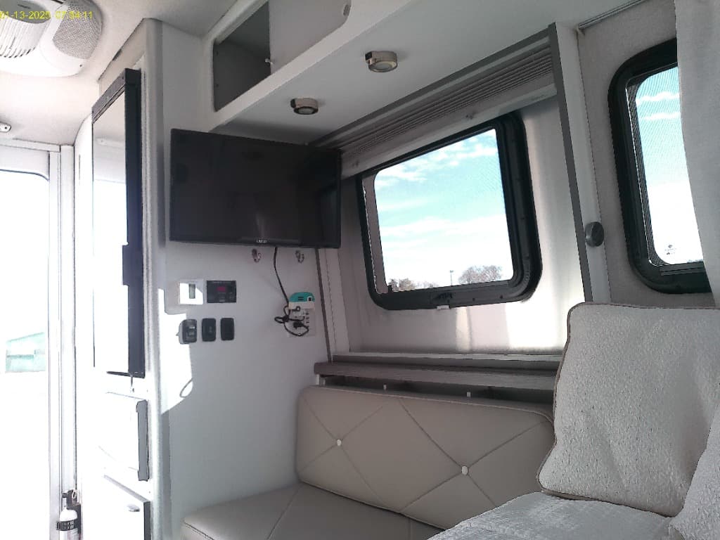 2019 Airstream 2019 Airstream Nest - thumbnail 7