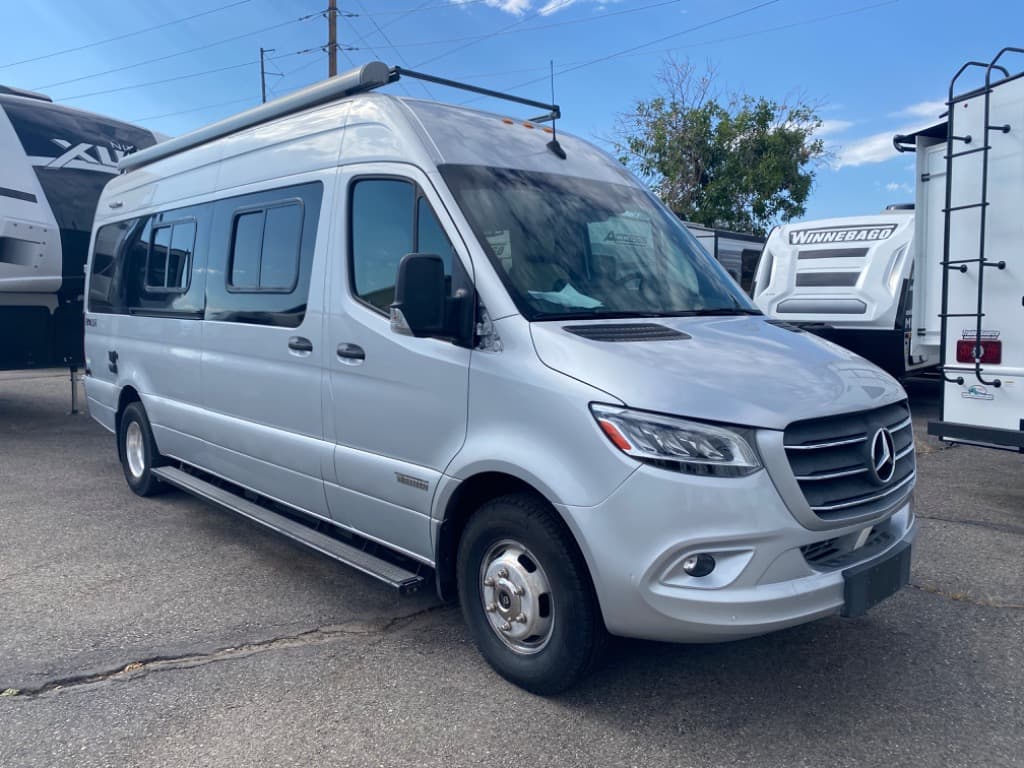 2020 Winnebago Boldt 70BL