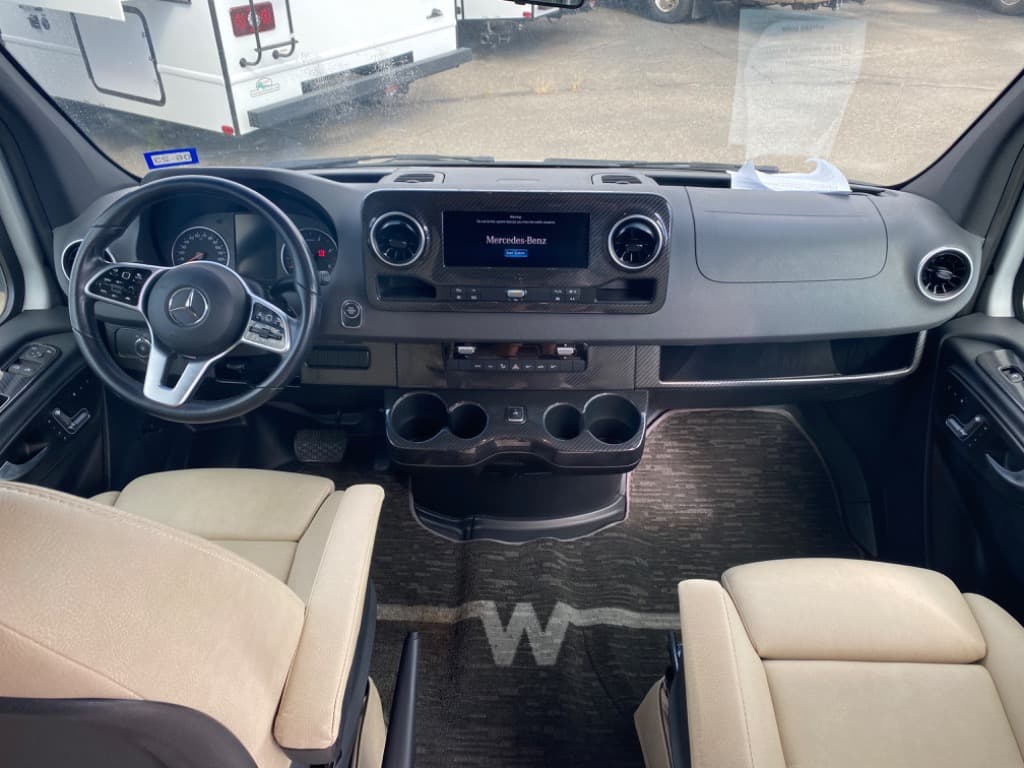 2020 Winnebago 2020 Winnebago Boldt - thumbnail 5