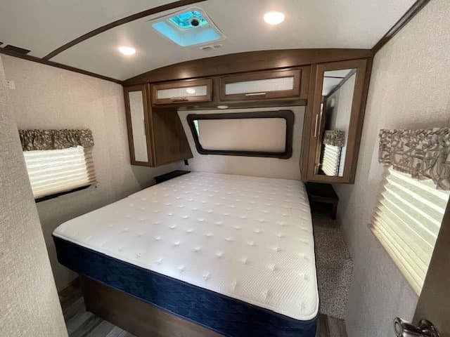 2019 Keystone 2019 Keystone Cougar Half-Ton - thumbnail 11