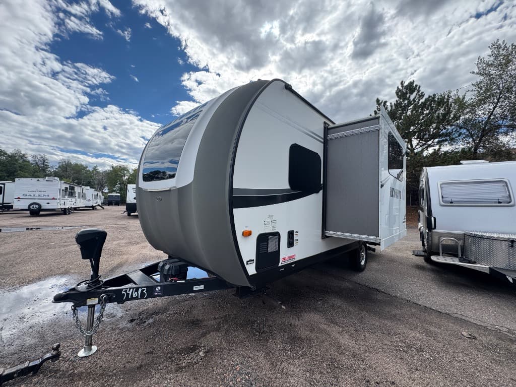 2021 Palomino 2021 Palomino Revolve - thumbnail 3