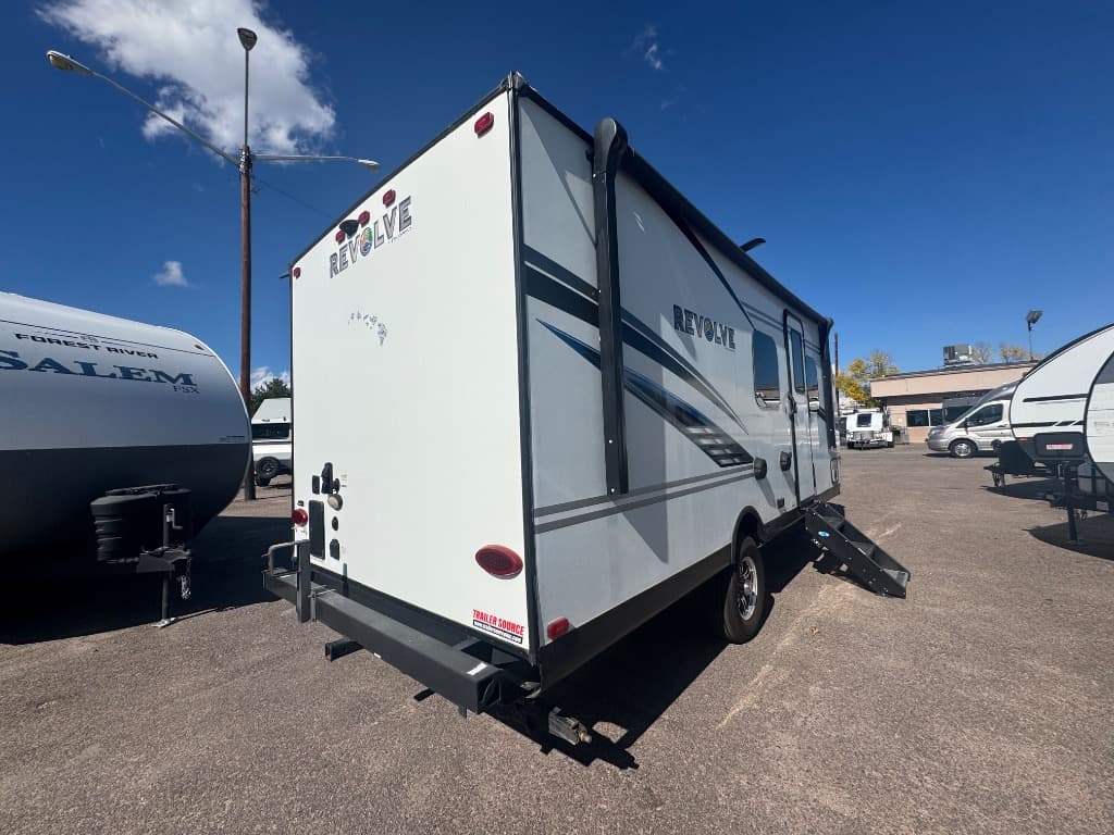 2021 Palomino 2021 Palomino Revolve - thumbnail 4