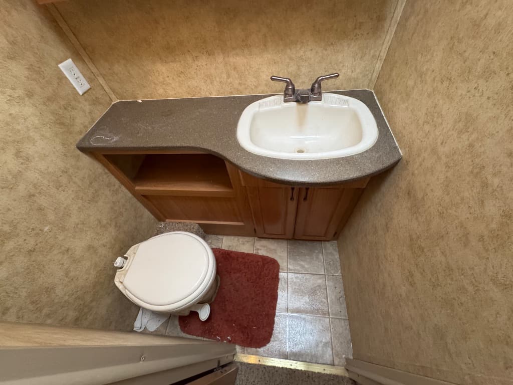 2009 Keystone 2009 Keystone Laredo - thumbnail 11