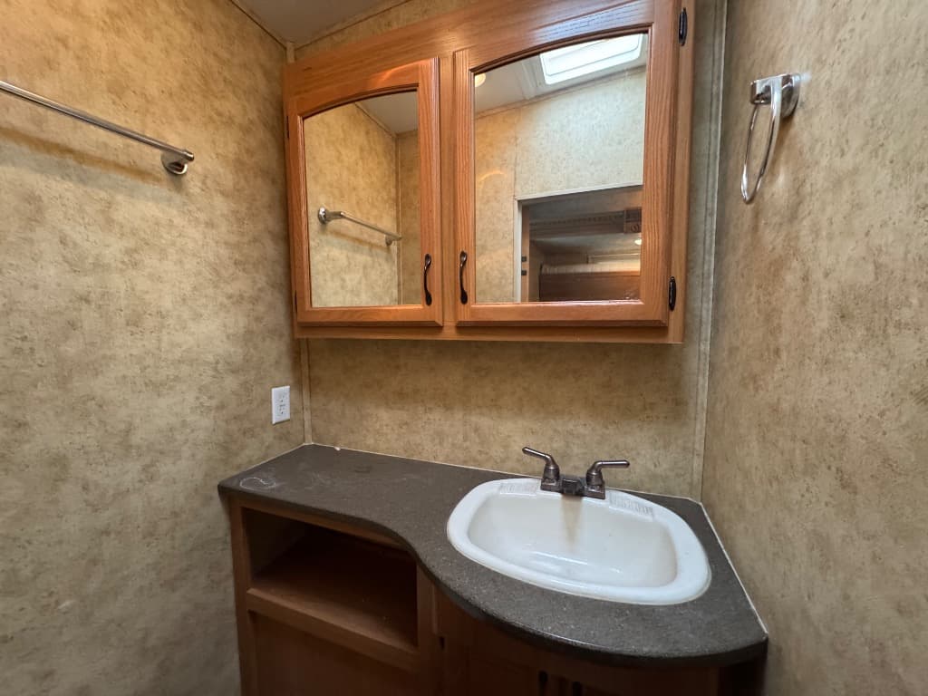 2009 Keystone 2009 Keystone Laredo - thumbnail 12