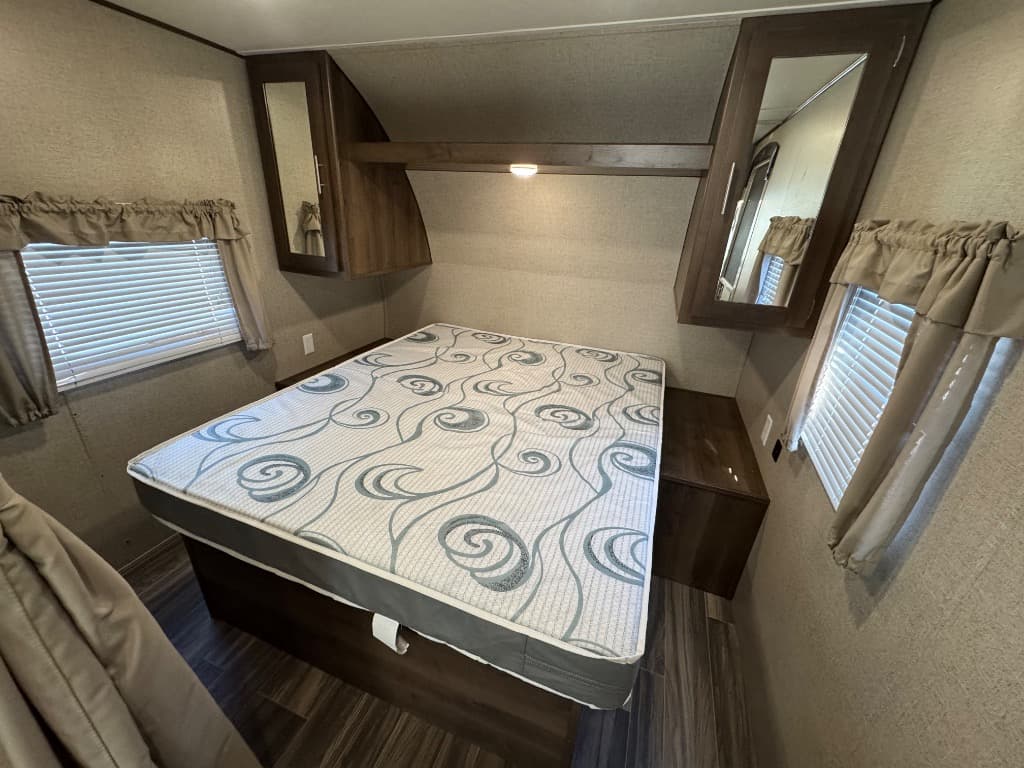 2020 Forest River 2020 Forest River Shasta - thumbnail 6