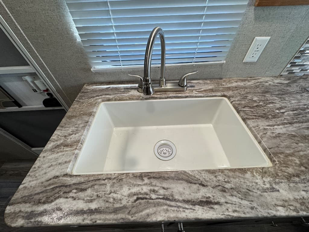 2020 Forest River 2020 Forest River Shasta - thumbnail 10