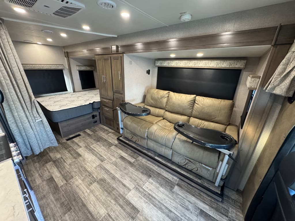 2021 Dynamax 2021 Dynamax Isata 3 - thumbnail 5