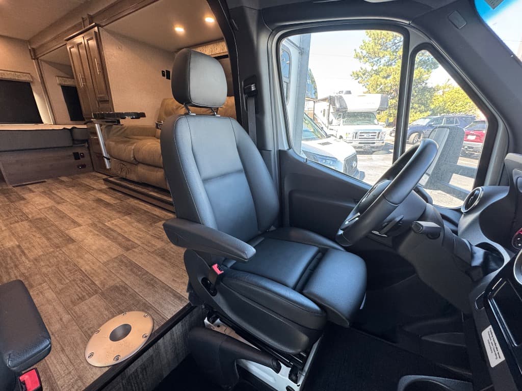 2021 Dynamax 2021 Dynamax Isata 3 - thumbnail 24