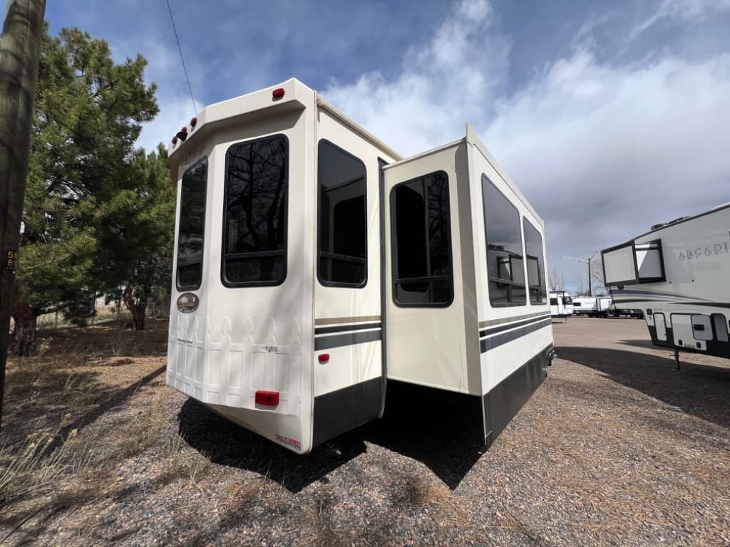 2020 Forest River 2020 Forest River Cedar Creek Cottage - thumbnail 5