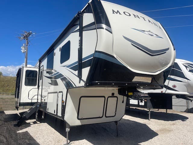 2021 Keystone RV Montana 3231CK