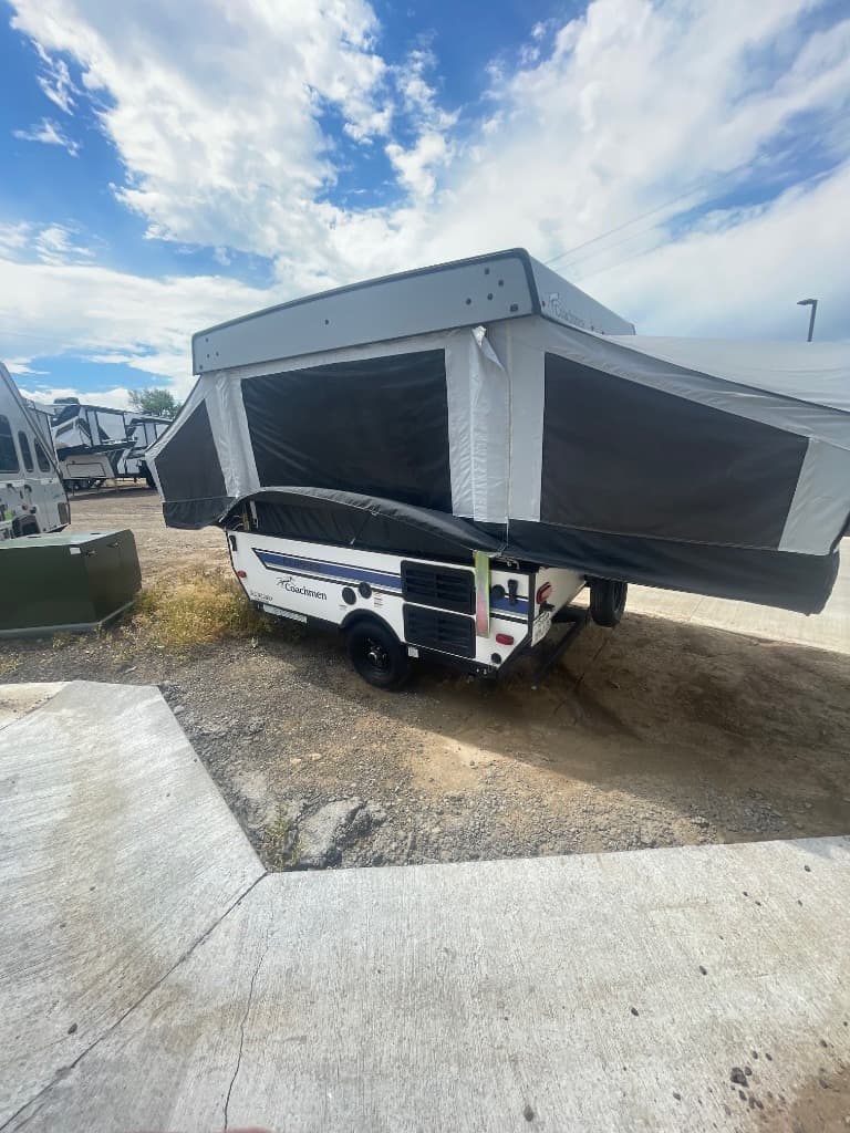 2021 Coachmen 2021 Coachmen Clipper - thumbnail 4