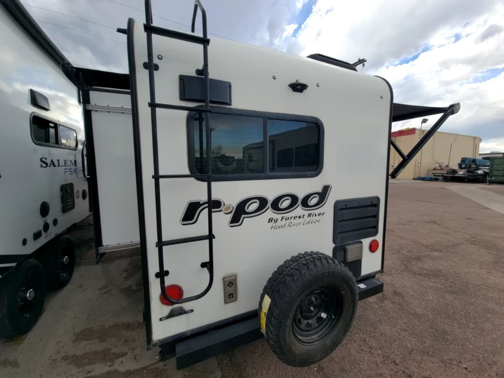 2021 Forest River 2021 Forest River R-pod - thumbnail 4