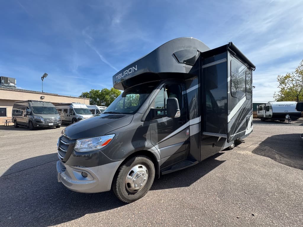 2022 Thor Motor Coach 2022 Thor Motor Coach Tiburon - thumbnail 2