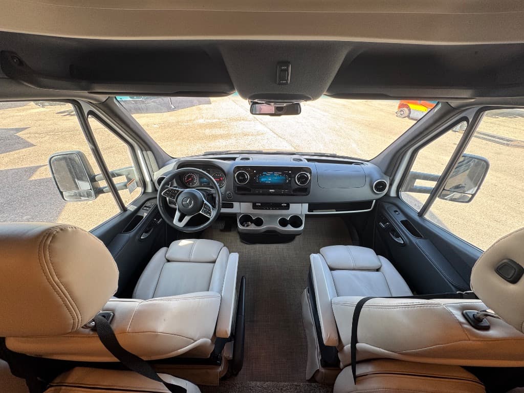 2022 Thor Motor Coach 2022 Thor Motor Coach Tiburon - thumbnail 21