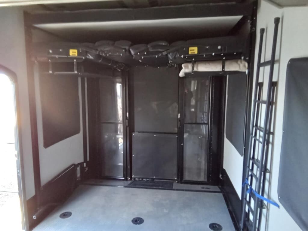 2021 Keystone 2021 Keystone Raptor - thumbnail 17