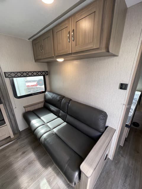 2021 Coachmen 2021 Coachmen Freedom Express Ultra Lite - thumbnail 5