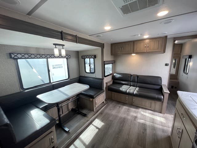 2021 Coachmen 2021 Coachmen Freedom Express Ultra Lite - thumbnail 15