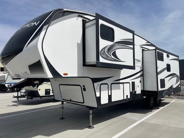 2022 Grand Design 2022 Grand Design Reflection - thumbnail 3